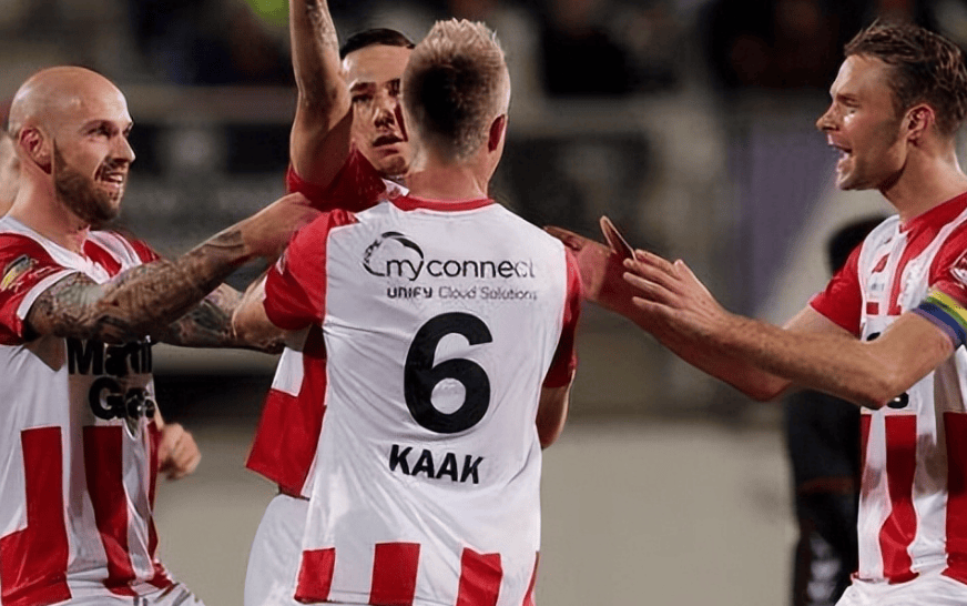 捷克球队斯巴达晋级下一轮，为荷甲豪门争光