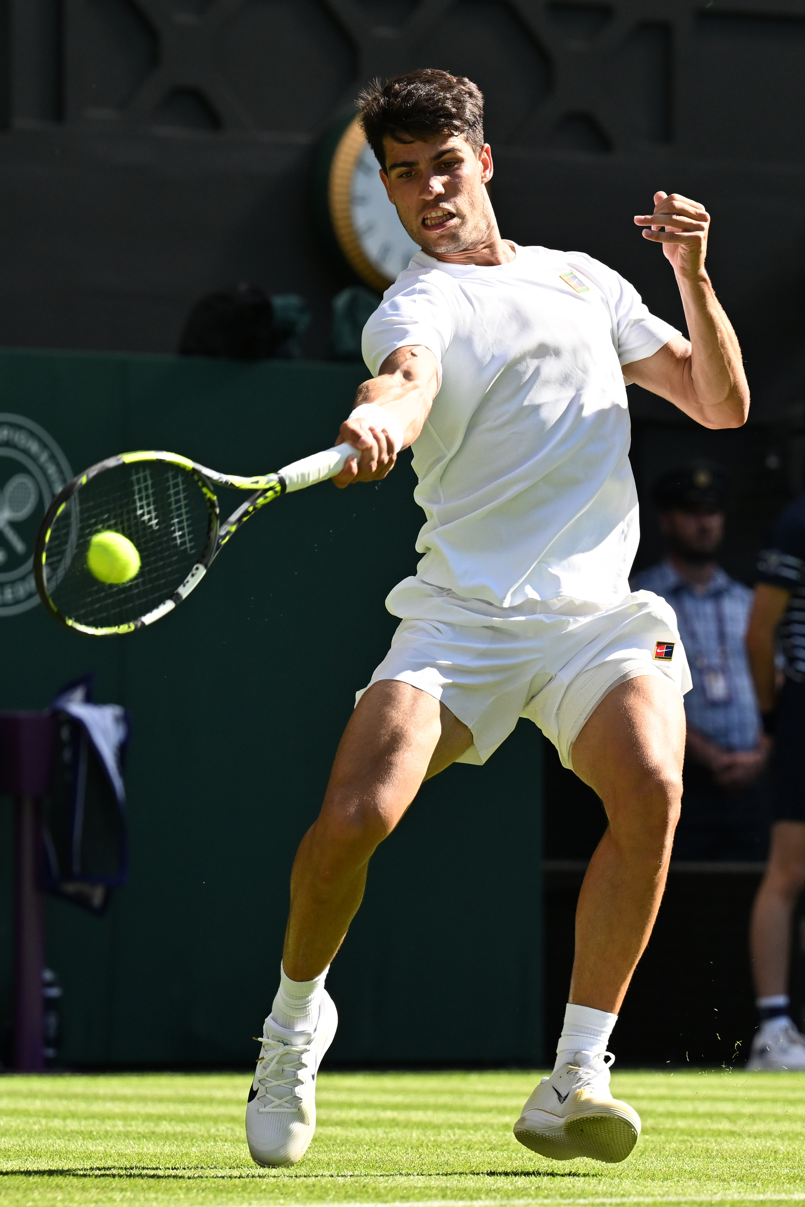 关于德国网球队力克世界网球队，阿尔卡拉斯制霸全场的信息